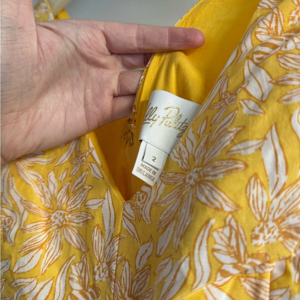 Lilly Pulitzer Avlyn Maxi Dress in Honeycomb Hideaway - Picture 5 of 6